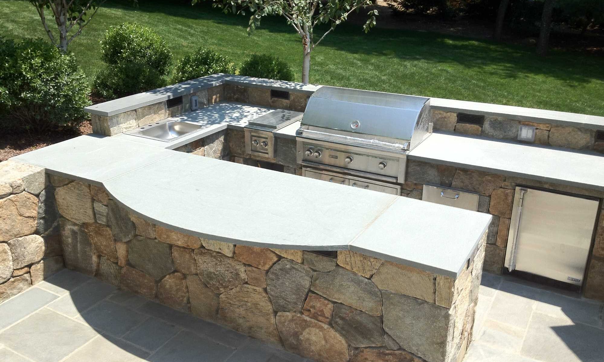 Masonry Construction for Outdoor Kitchens, Fireplaces & Fire Pits | Stamford, CT